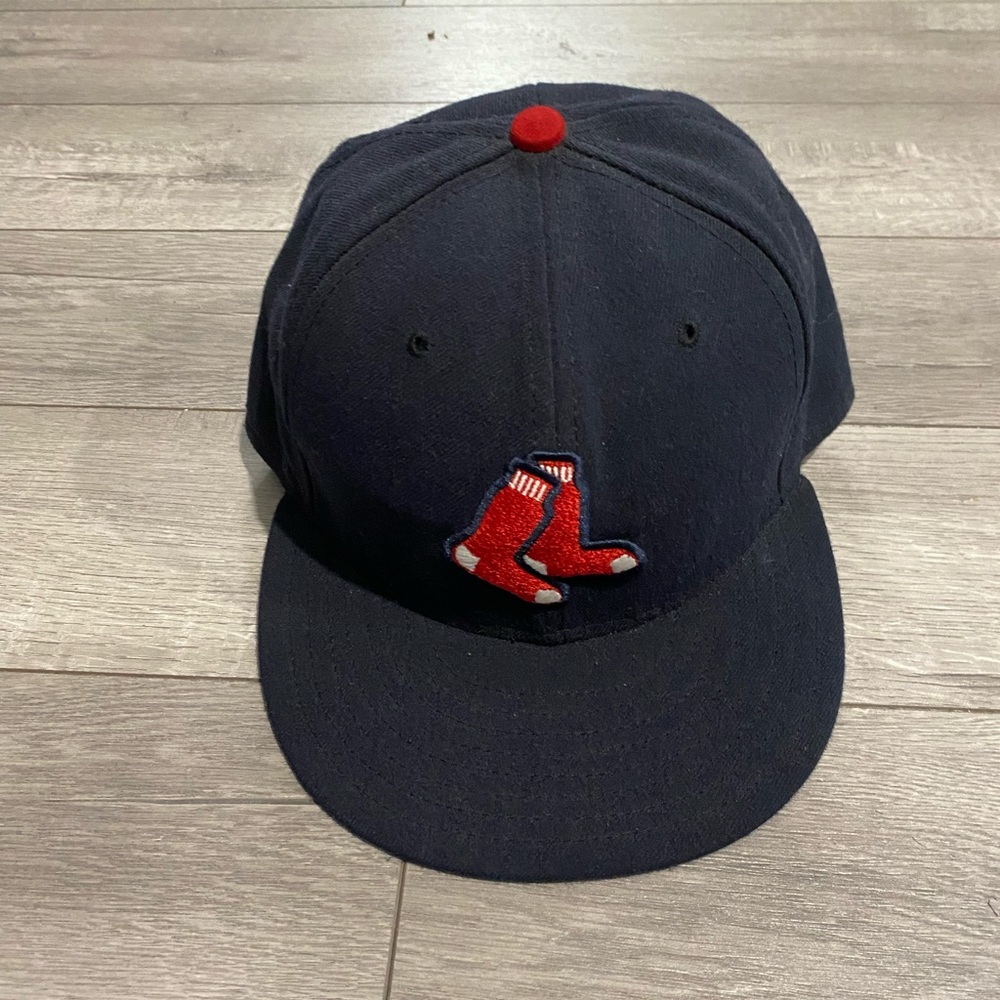 Boston redsox fitted hat 7 3/8  navy/red